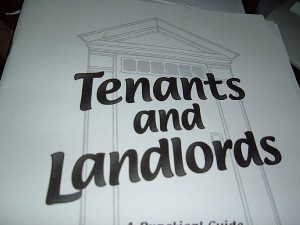 landlord and tenant refundable deposit